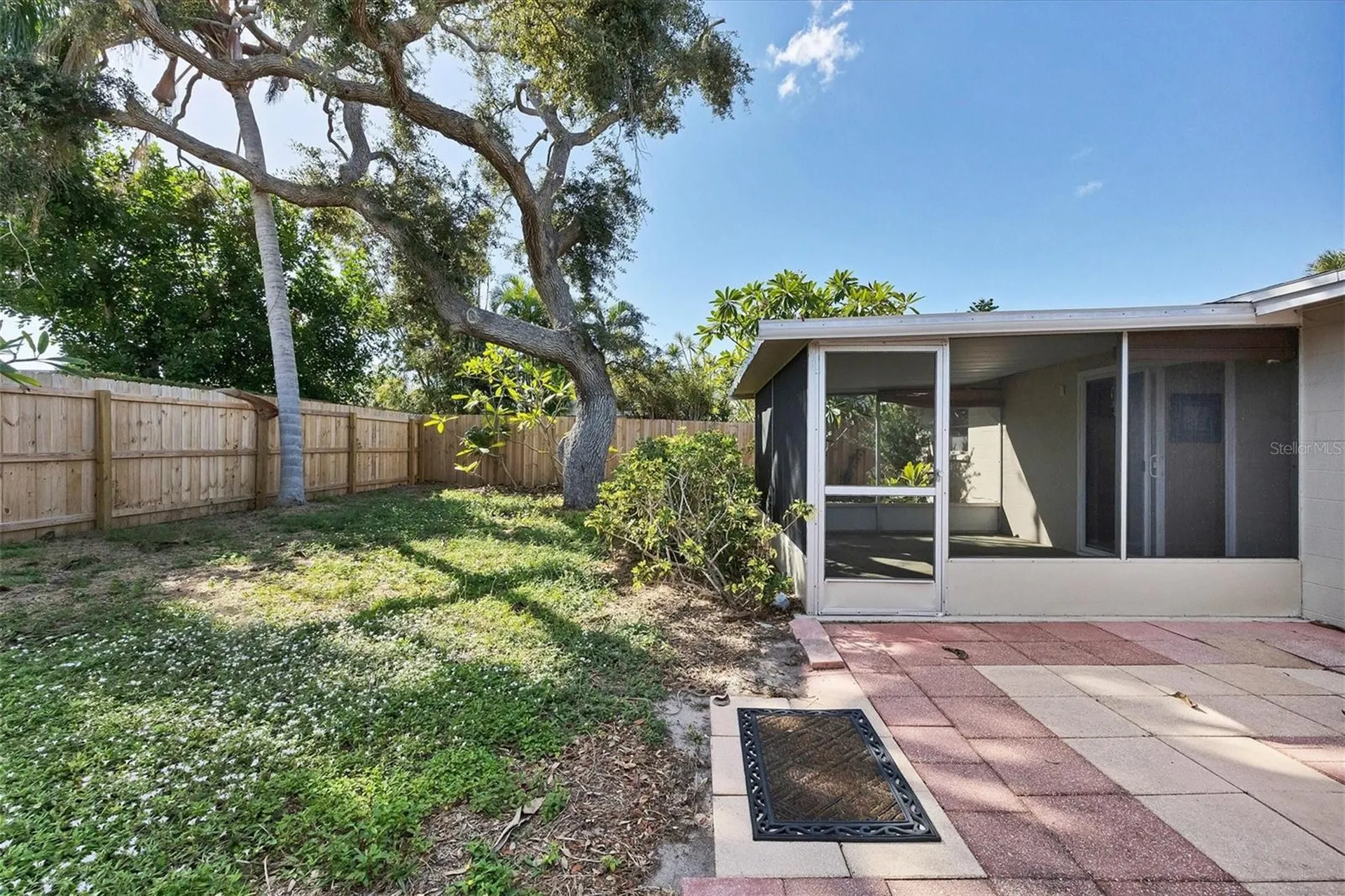 25 1st Avenue Englewood FL 34223
