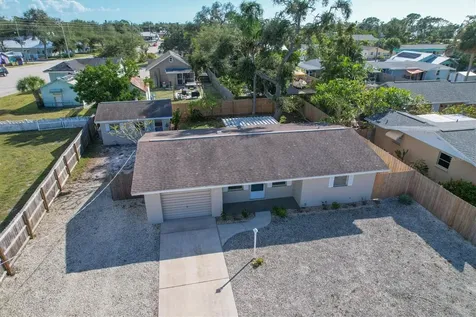 25 1st Avenue Englewood FL 34223