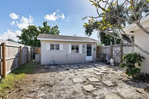 25 1st Avenue Englewood FL 34223