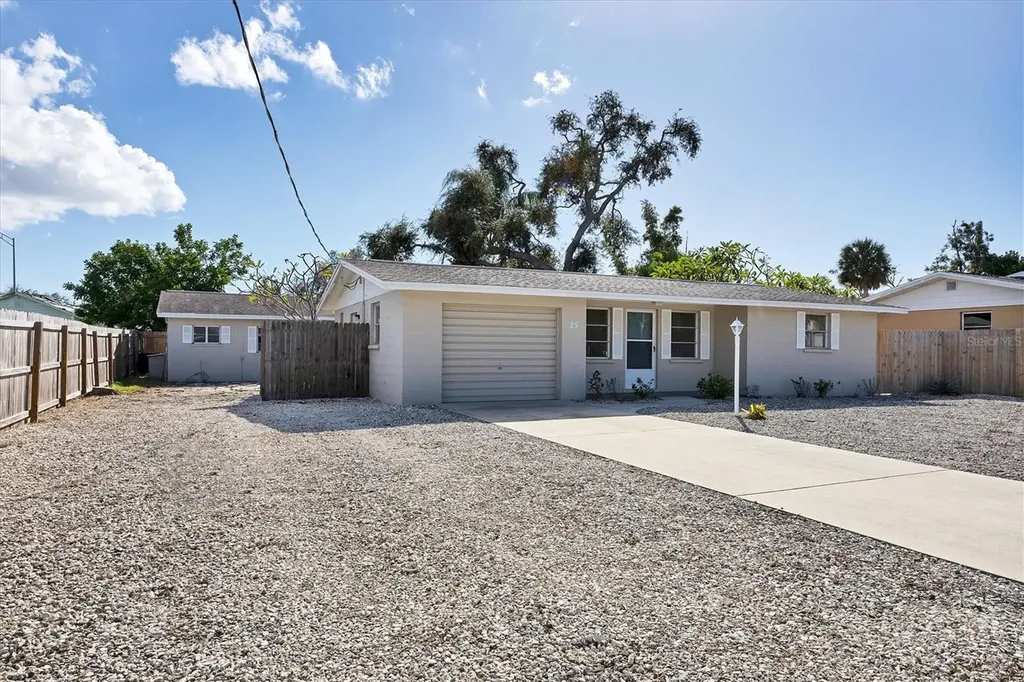 25 1st Avenue Englewood FL 34223
