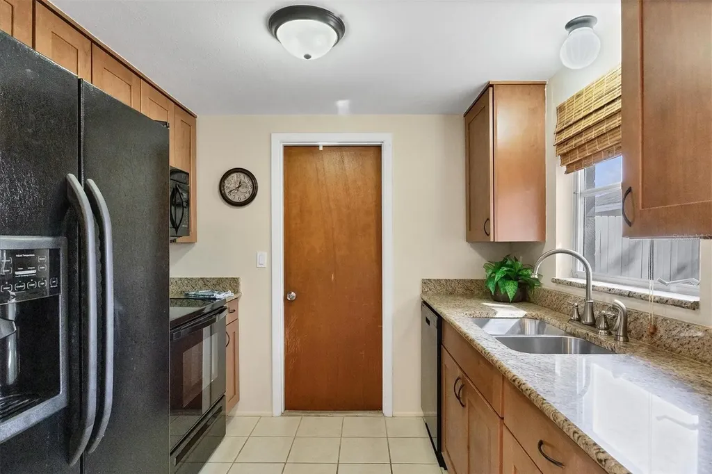 25 1st Avenue Englewood FL 34223