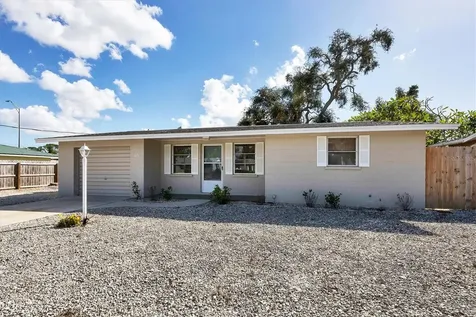 25 1st Avenue Englewood FL 34223