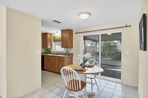 25 1st Avenue Englewood FL 34223