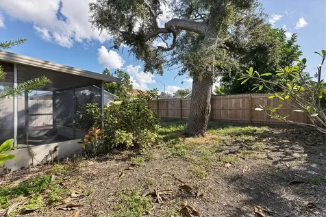 25 1st Avenue Englewood FL 34223