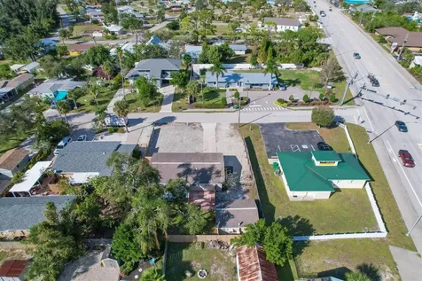 25 1st Avenue Englewood FL 34223