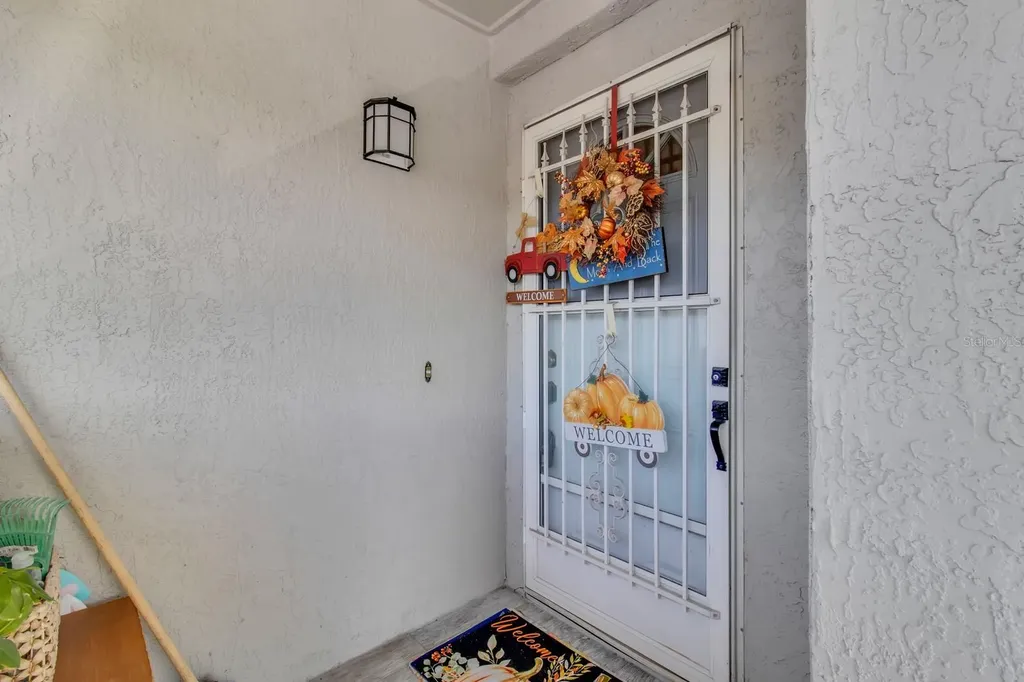 5617 Blue Shadows Court Orlando FL 32811
