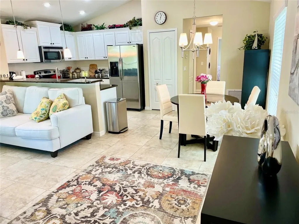 6417 Pine Breeze Run Sarasota FL 34243