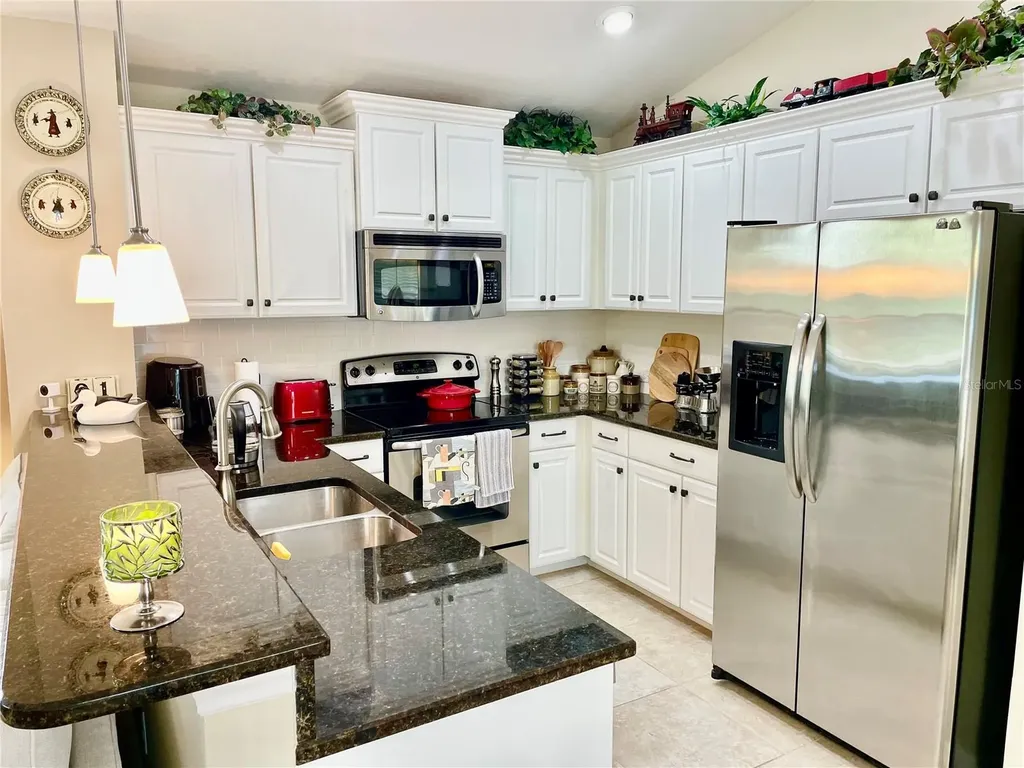 6417 Pine Breeze Run Sarasota FL 34243