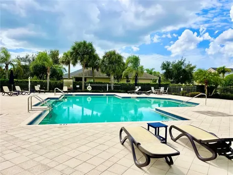 6417 Pine Breeze Run Sarasota FL 34243