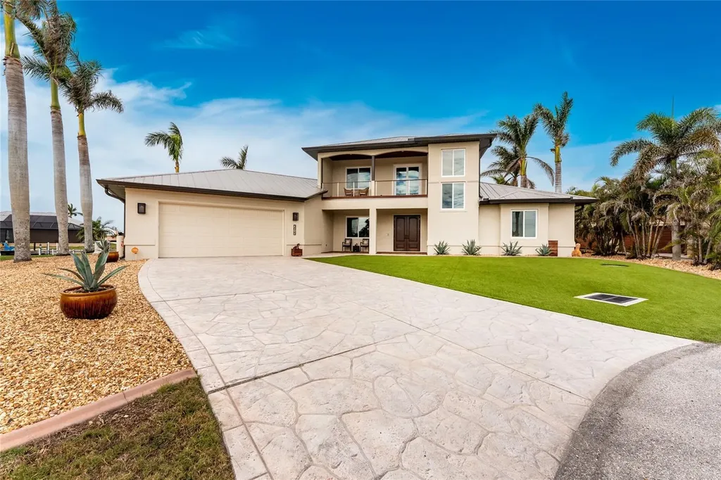 3015 Curry Terrace Port Charlotte FL 33981