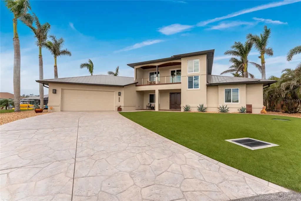 3015 Curry Terrace Port Charlotte FL 33981