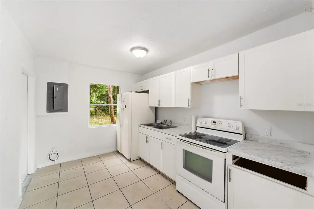 1665 SW 3rd Street Ocala FL 34471