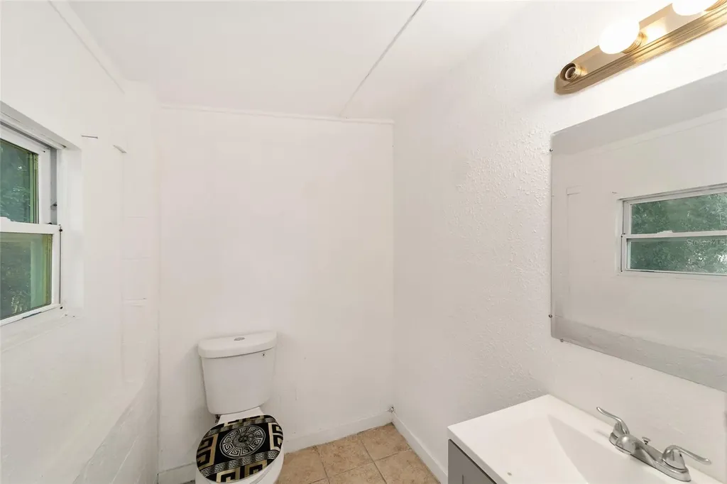 1665 SW 3rd Street Ocala FL 34471