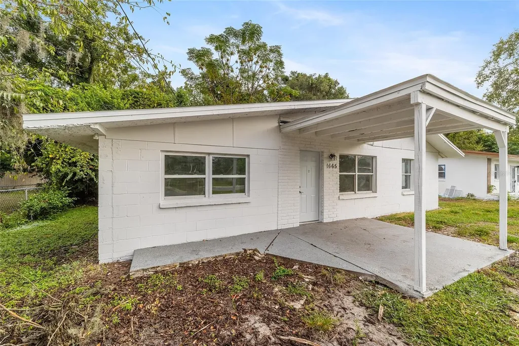 1665 SW 3rd Street Ocala FL 34471