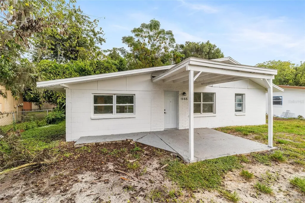 1665 SW 3rd Street Ocala FL 34471