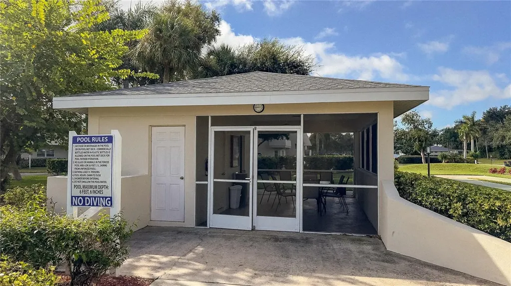 7461 W Country Club Drive N Sarasota FL 34243