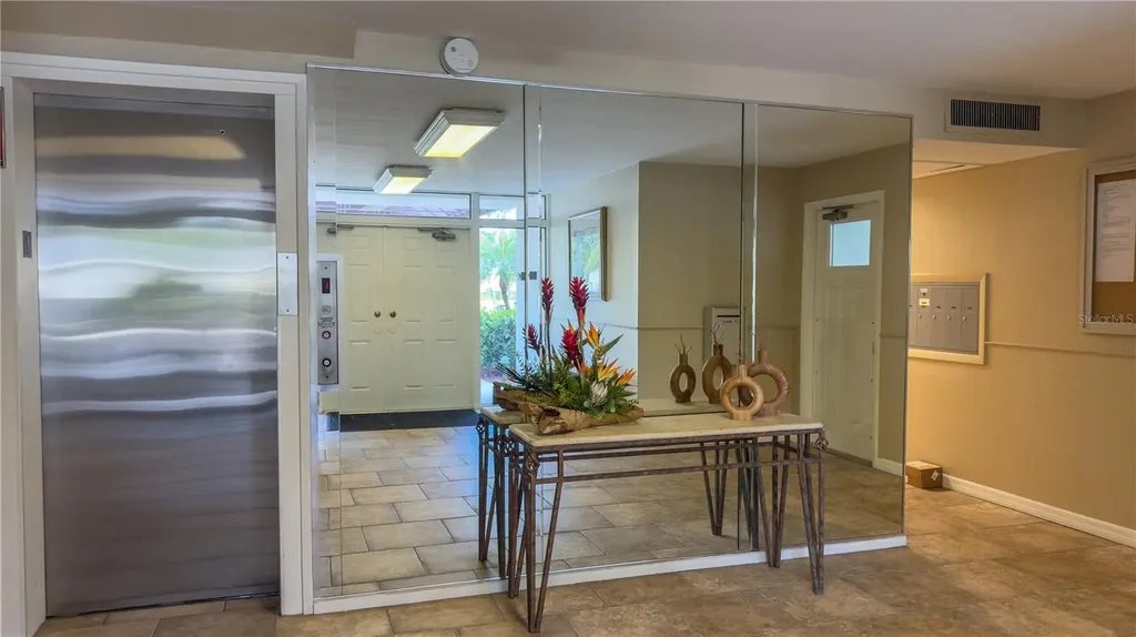 7461 W Country Club Drive N Sarasota FL 34243