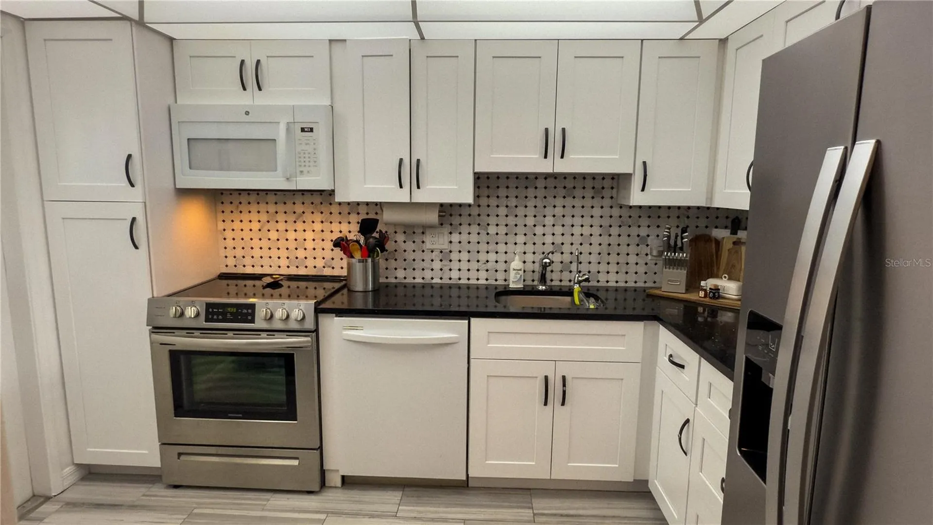 7461 W Country Club Drive N Sarasota FL 34243