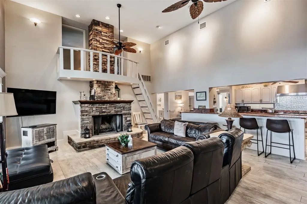615 N Mayo Street Crystal Beach FL 34681