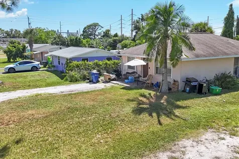2210,2212,2214 Park Road Venice FL 34293