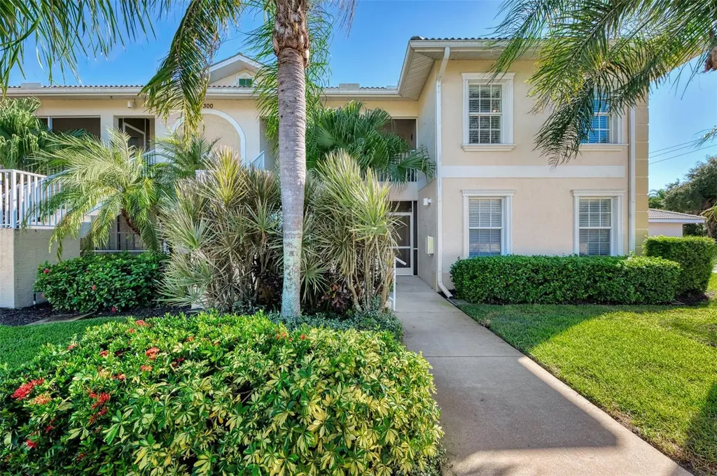 300 Mirabella Circle Venice FL 34292