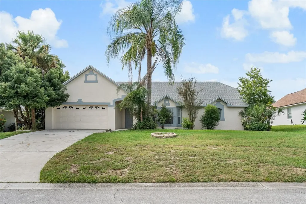 5611 Loma Vista Drive W Davenport FL 33896