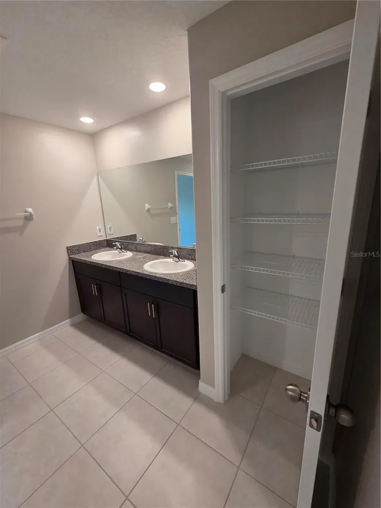 9306 Channing Hill Drive Ruskin FL 33573