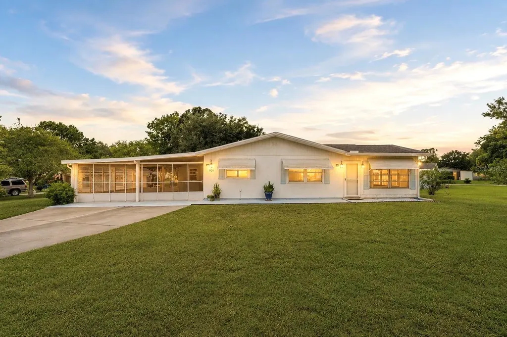 9230 SW 101st Lane Ocala FL 34481
