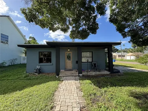 240 81st Avenue N St Petersburg FL 33702