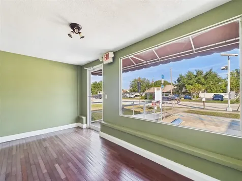 318 S 1st Street Lake Wales FL 33853