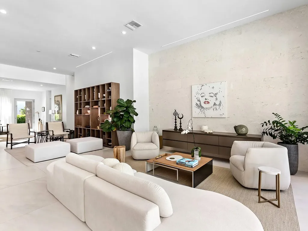 1631 Hillview Street Sarasota FL 34239