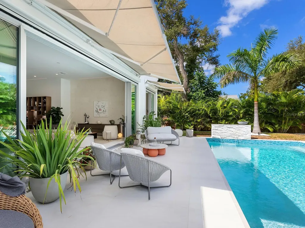 1631 Hillview Street Sarasota FL 34239
