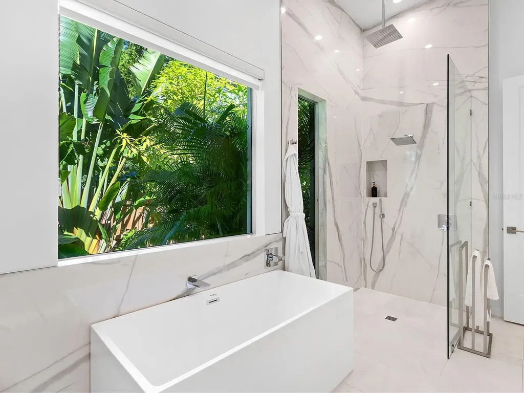 1631 Hillview Street Sarasota FL 34239