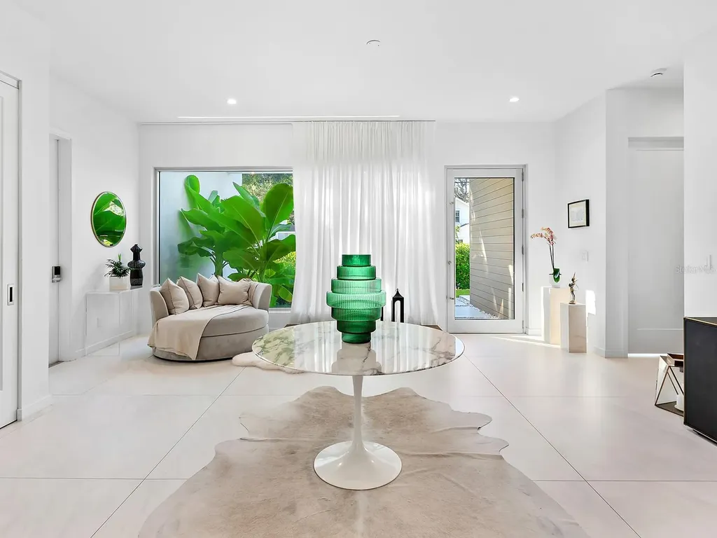 1631 Hillview Street Sarasota FL 34239
