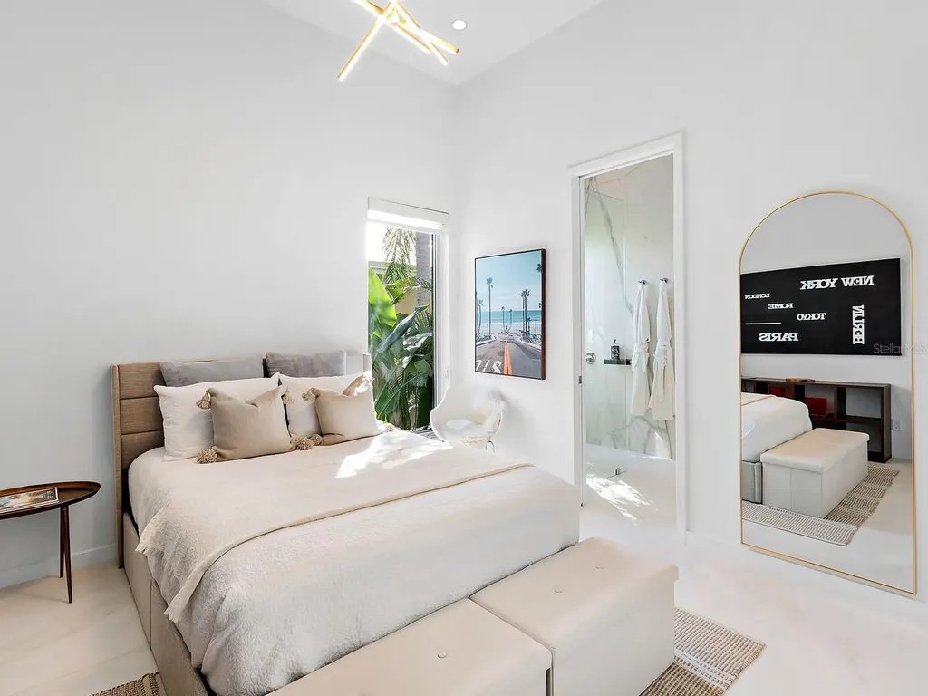 1631 Hillview Street Sarasota FL 34239