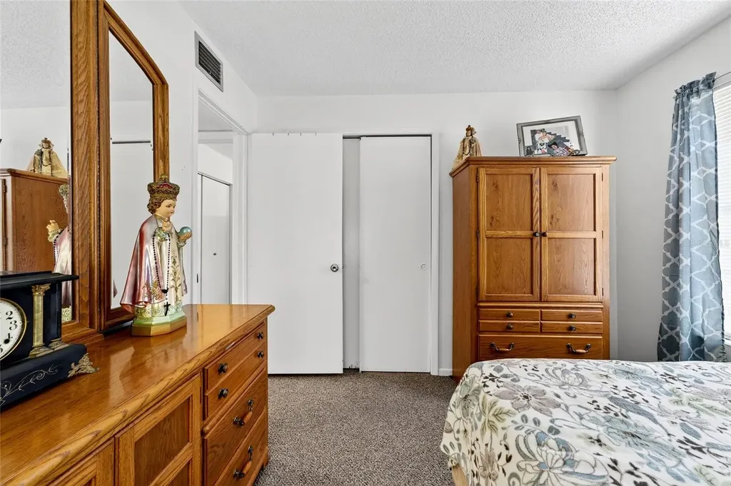 3480 41st Avenue S St Petersburg FL 33711
