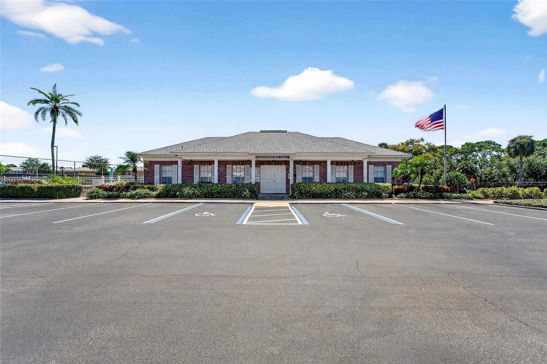 3480 41st Avenue S St Petersburg FL 33711