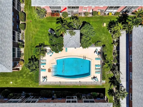 3480 41st Avenue S St Petersburg FL 33711