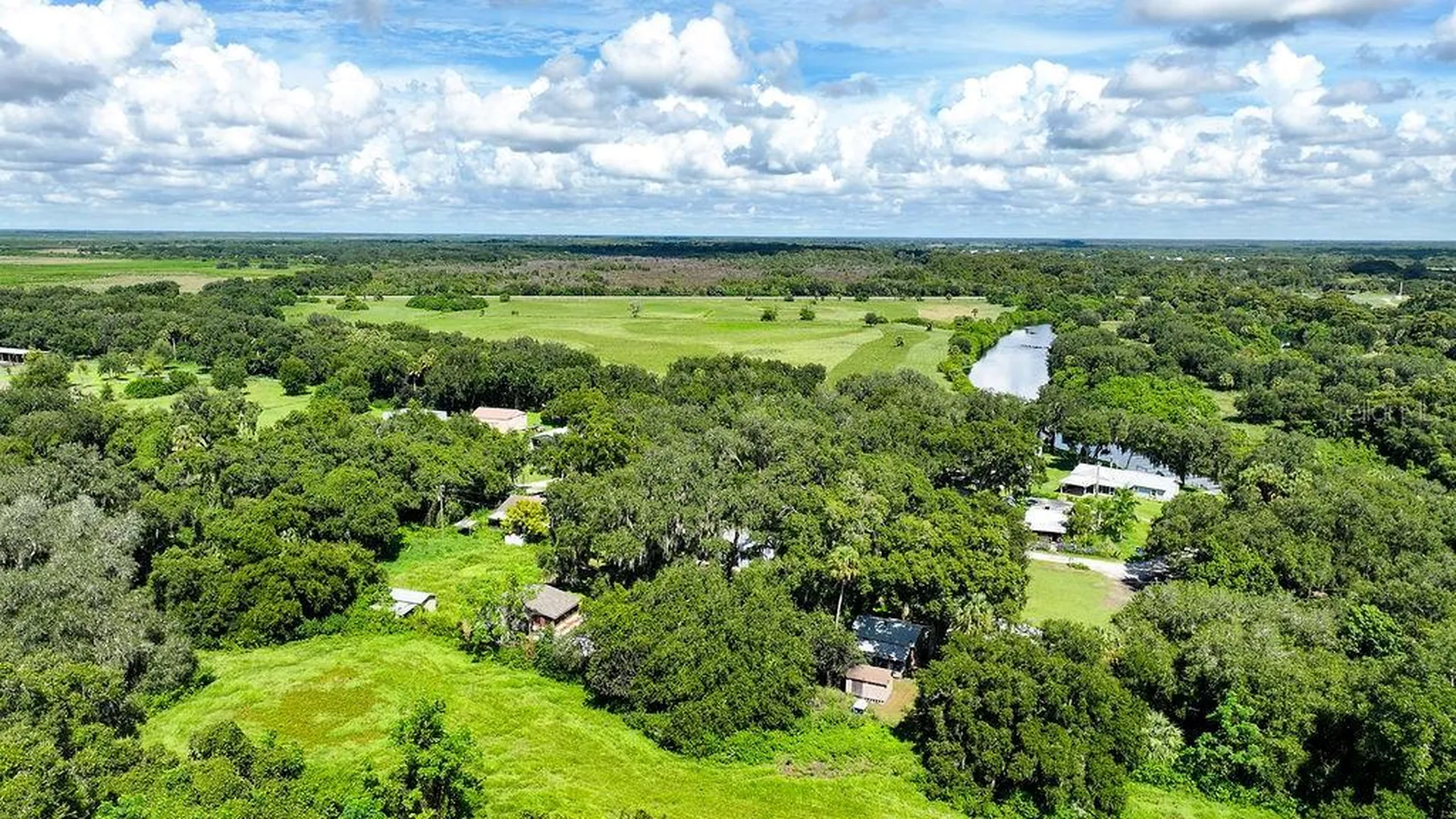 207 Chips Lane Lorida FL 33857