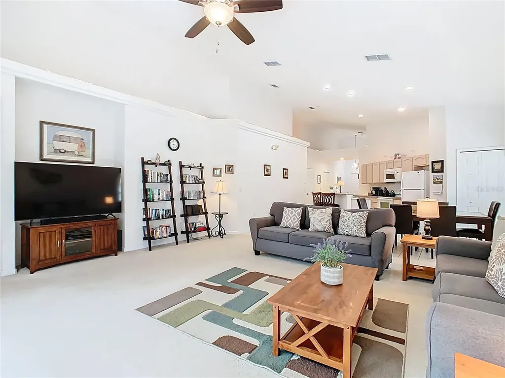 725 Andalusia Loop Davenport FL 33837