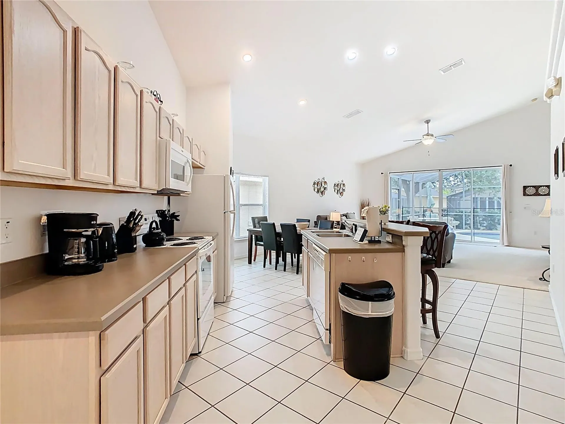725 Andalusia Loop Davenport FL 33837