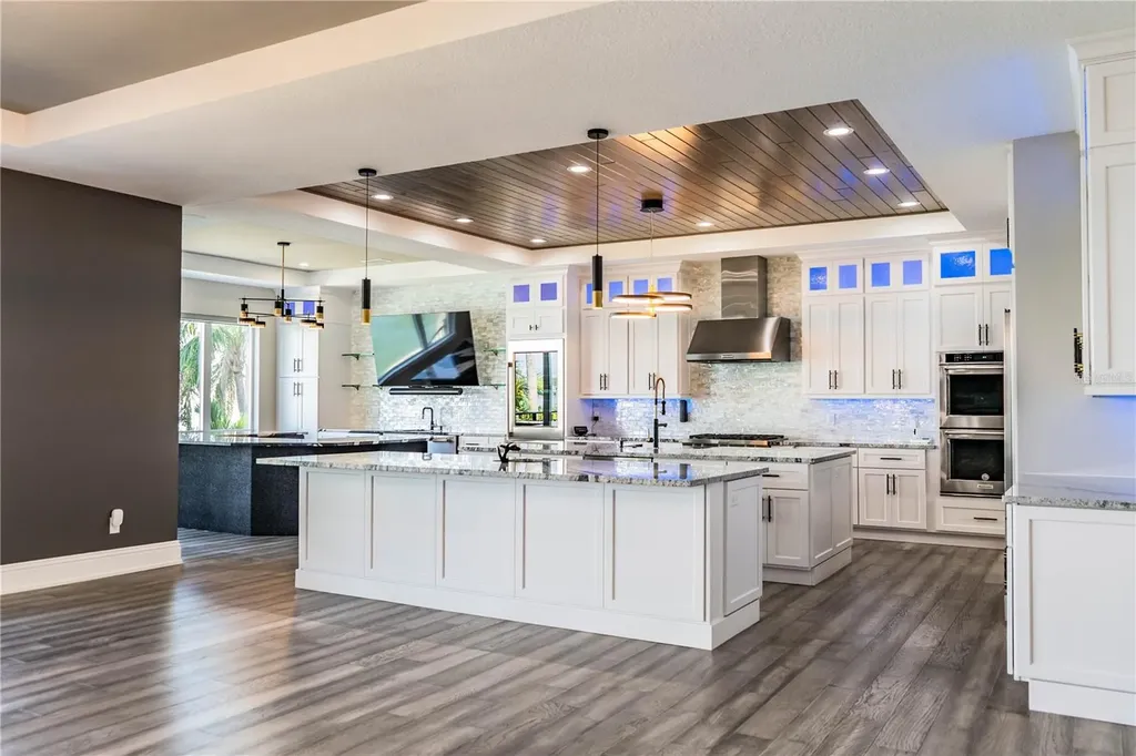 5845 Bahia Way S. Way W St Pete Beach FL 33706