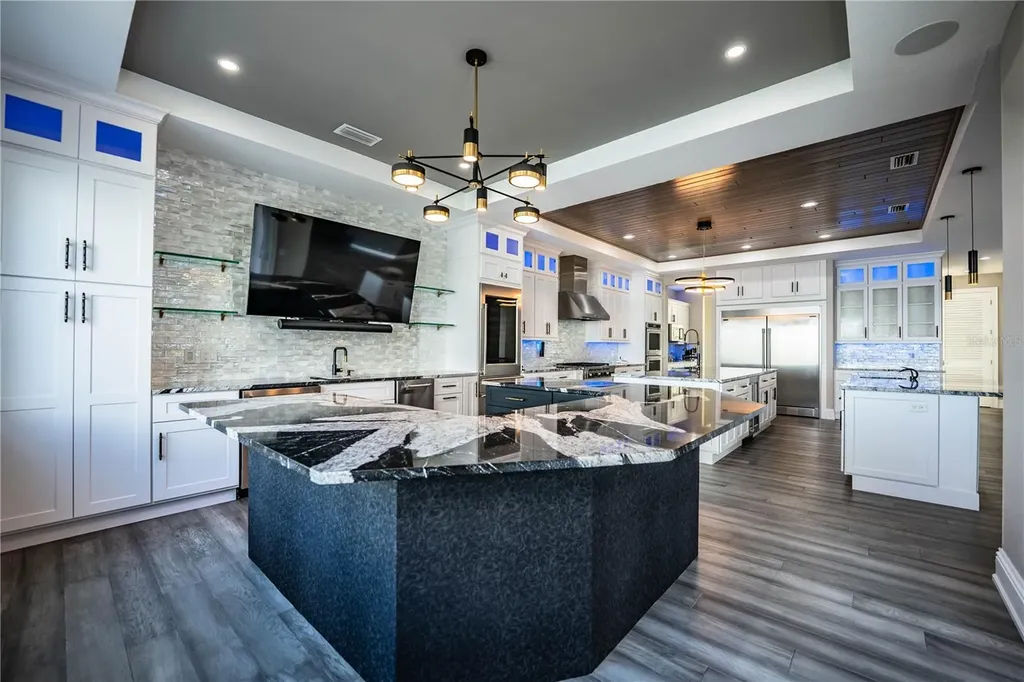 5845 Bahia Way S. Way W St Pete Beach FL 33706