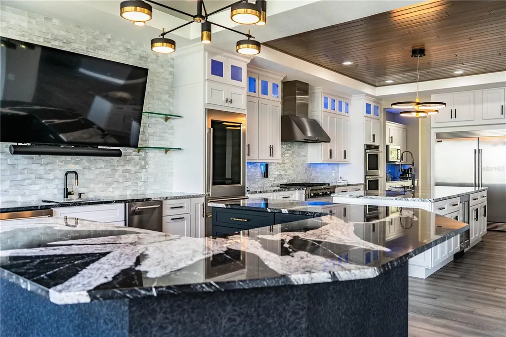 5845 Bahia Way S. Way W St Pete Beach FL 33706