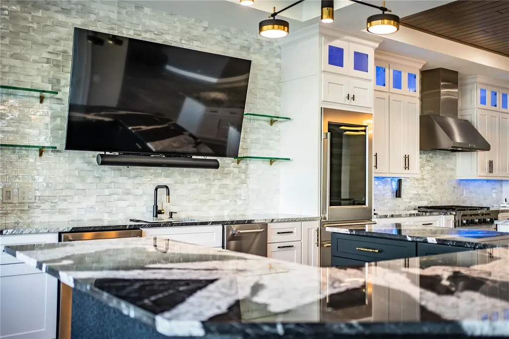 5845 Bahia Way S. Way W St Pete Beach FL 33706