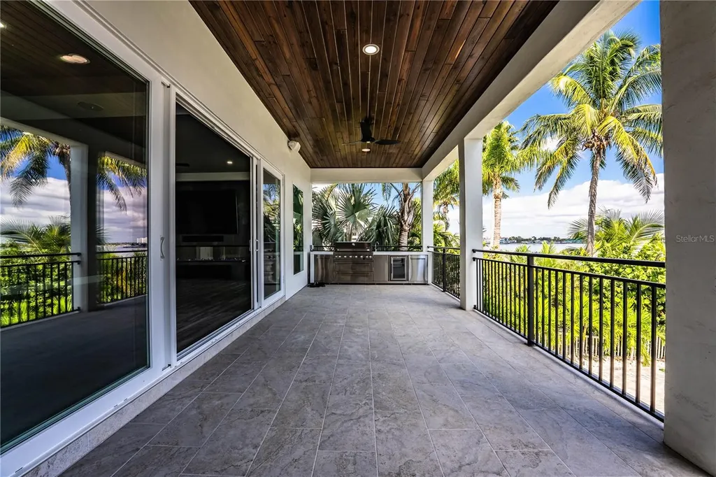 5845 Bahia Way S. Way W St Pete Beach FL 33706