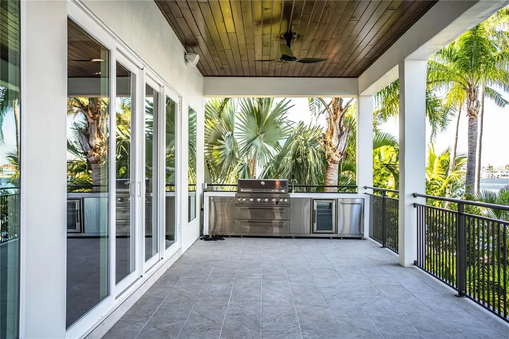5845 Bahia Way S. Way W St Pete Beach FL 33706