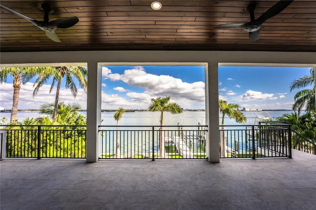5845 Bahia Way S. Way W St Pete Beach FL 33706