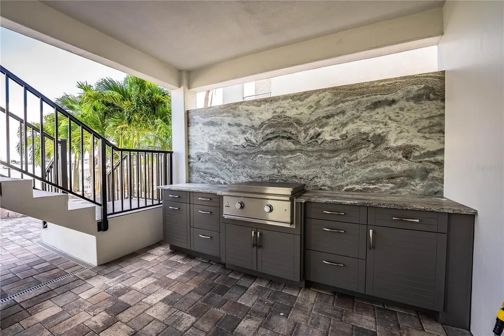 5845 Bahia Way S. Way W St Pete Beach FL 33706