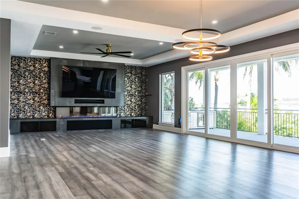 5845 Bahia Way S. Way W St Pete Beach FL 33706